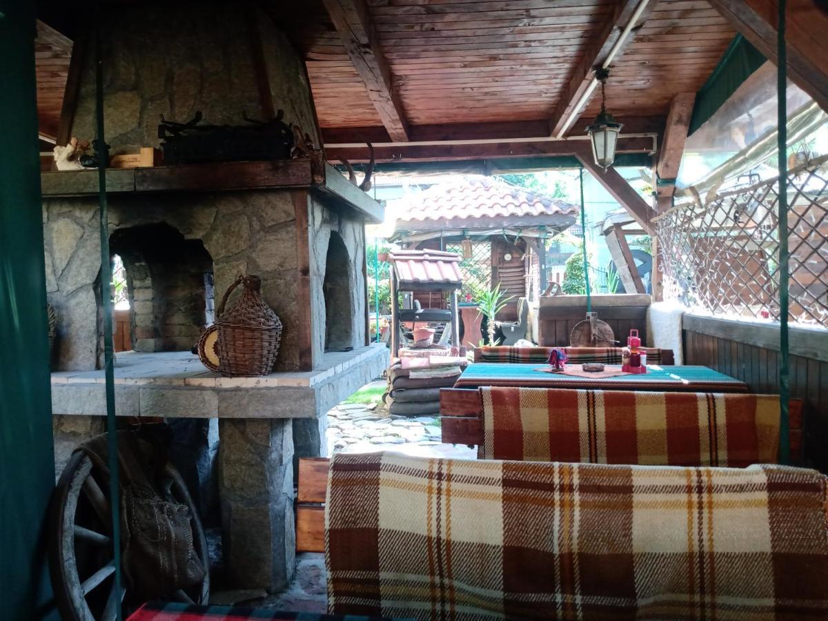 Кръчмъ При Байката Alpin Hotel Ribarica Eksteriør billede